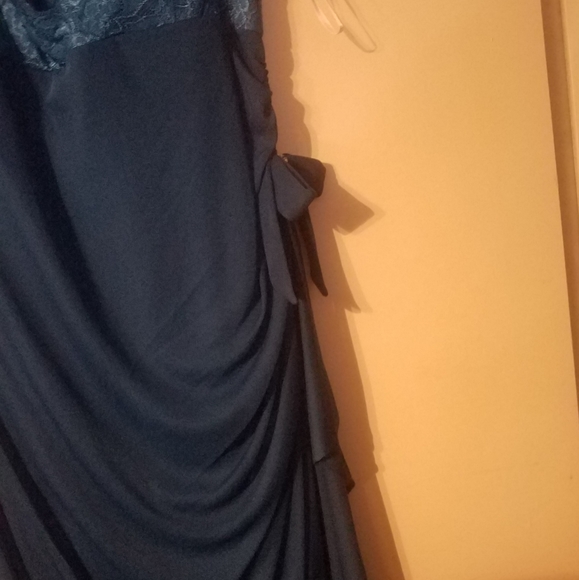 4x new with tags evening gown - Picture 2 of 4